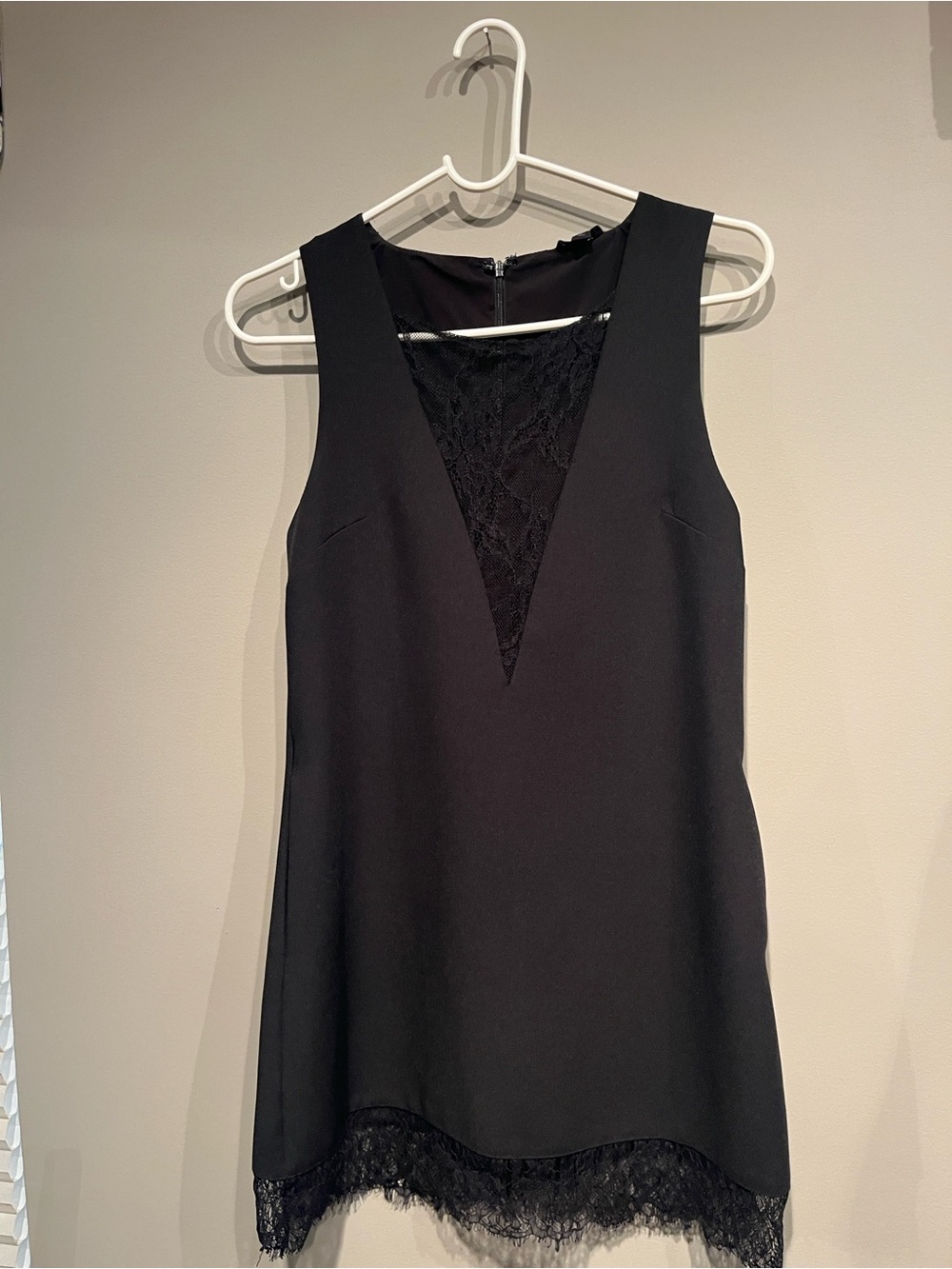 NBD Black Lace-Trim Sleeveless Shift Dress